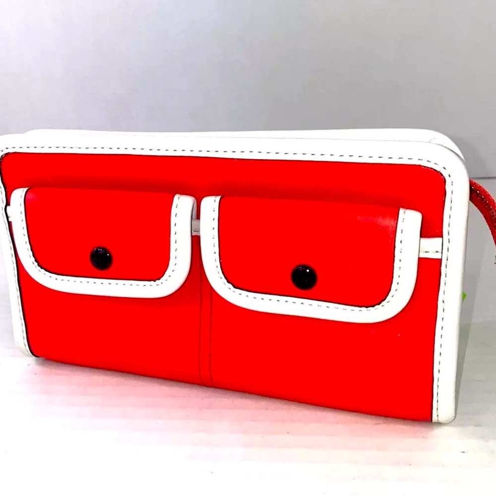 New Coach Zippy Wallet Legacy Glove Leather Bright Coral Snow White 48885